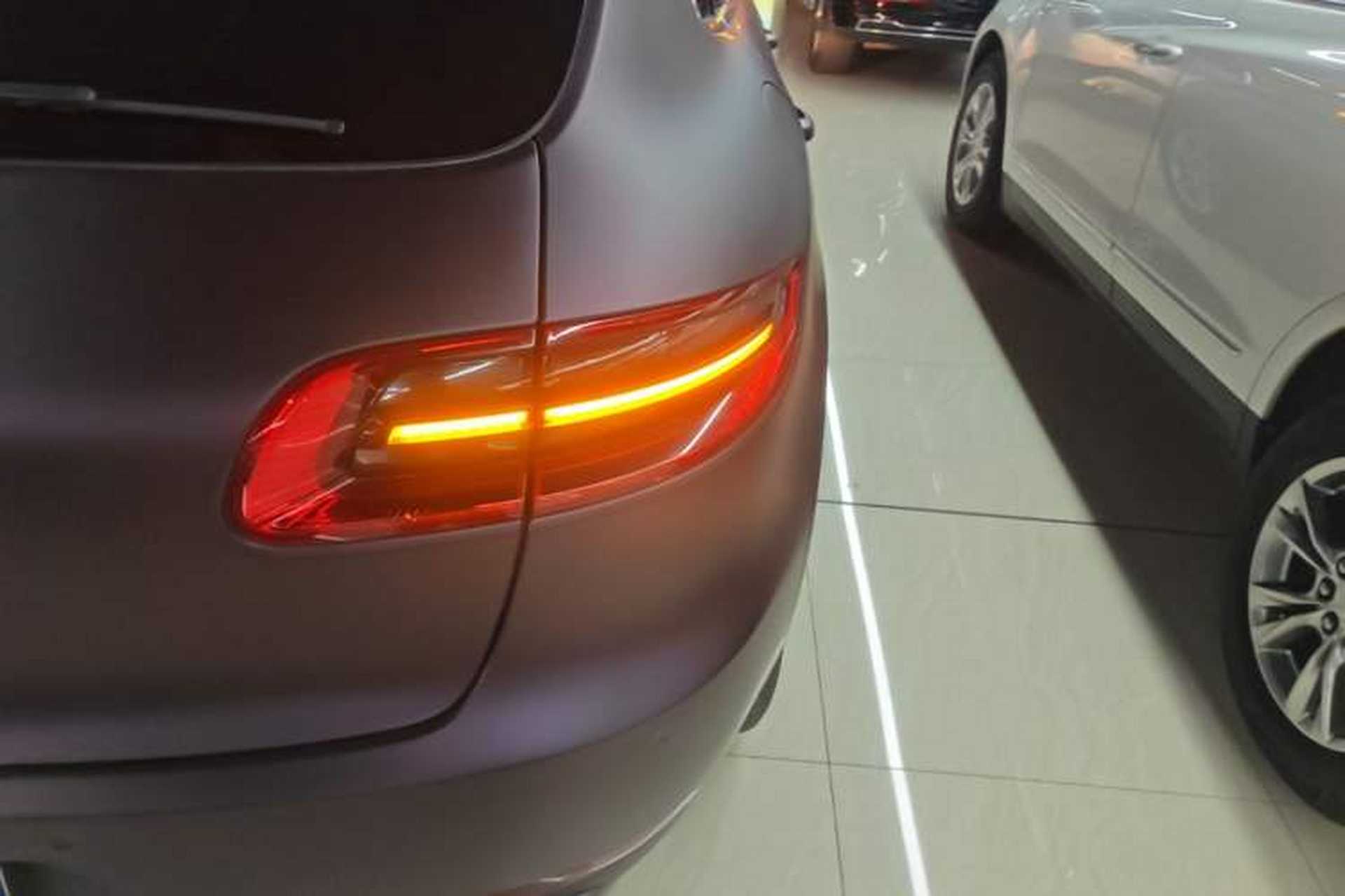 Used Porsche Macan 2016 Macan 2.0T Right Rear Taillight