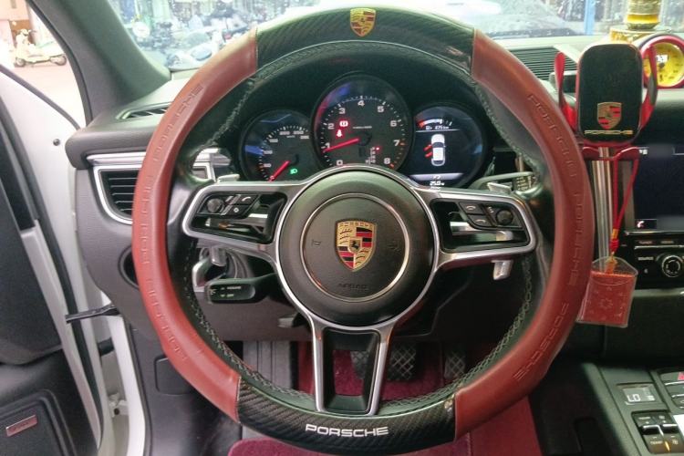 Used Porsche Macan 2016 Macan 2.0T Steering Wheel