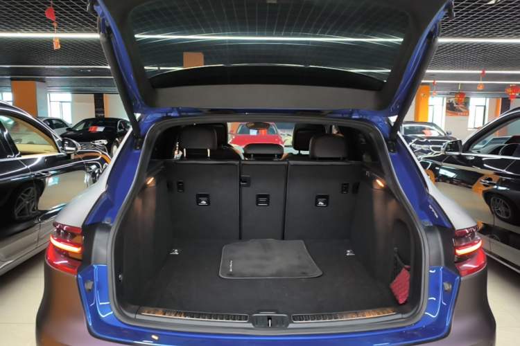 Used Porsche Macan 2016 Macan 2.0T Trunk