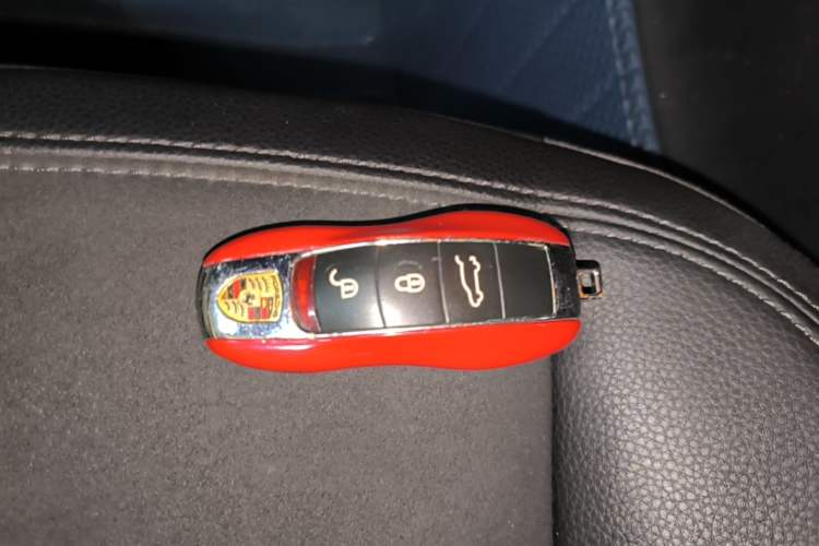 Used Porsche Macan 2016 Macan 2.0T Vehicle Key