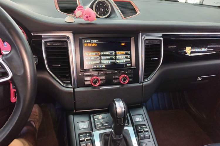 Used Porsche Macan 2016 Macan S 3.0T Audio And AC Panel