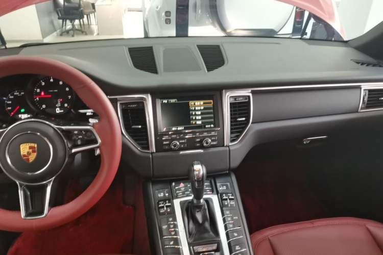 Used Porsche Macan 2016 Macan 2.0T Audio And AC Panel