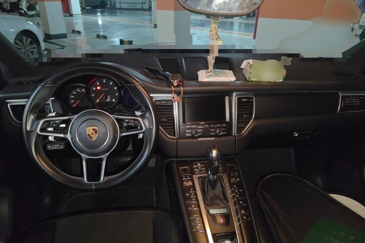 Used Porsche Macan 2016 Macan 2.0T Center Console