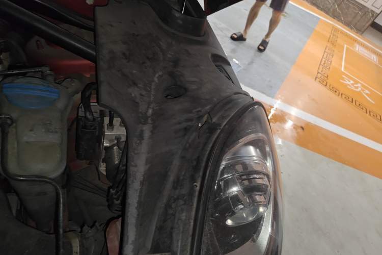 Used Porsche Macan 2016 Macan 2.0T Engine Bay Left