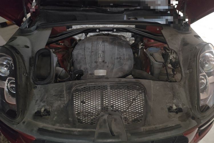 Used Porsche Macan 2016 Macan 2.0T Engine Bay