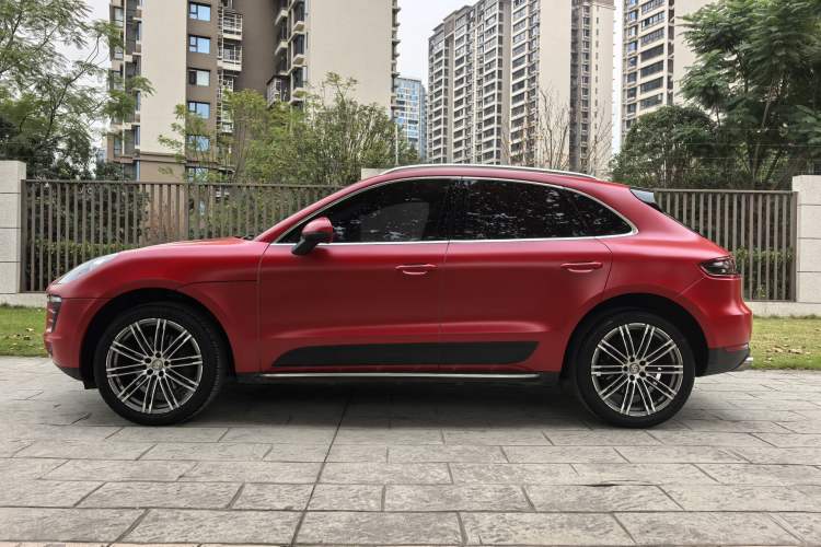 Used Porsche Macan 2016 Macan 2.0T Exterior 2