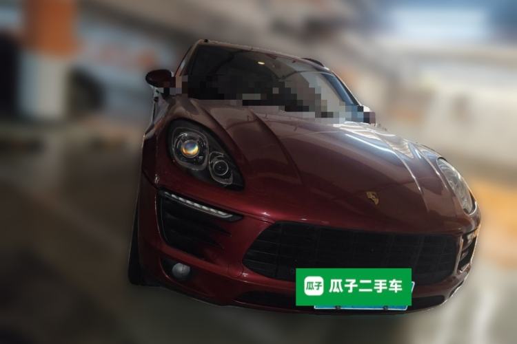 Used Porsche Macan 2016 Macan 2.0T Front Right 45 Deg