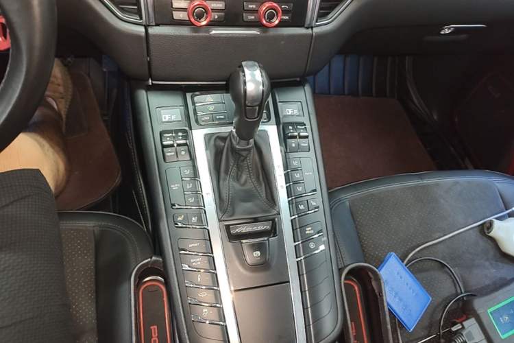 Used Porsche Macan 2016 Macan S 3.0T Gear Lever