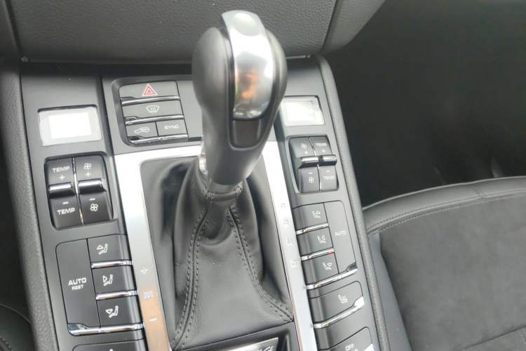 Used Porsche Macan 2016 Macan S 3.0T Gear Lever