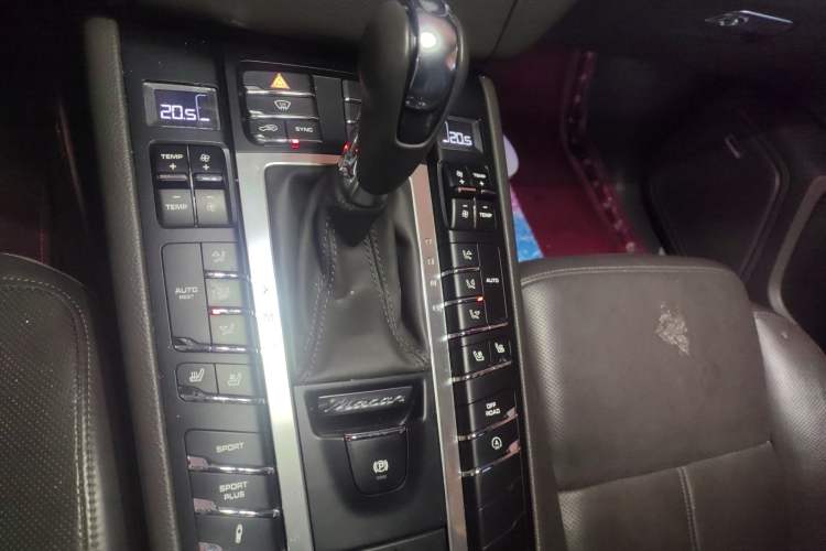 Used Porsche Macan 2016 Macan S 3.0T Gear Lever