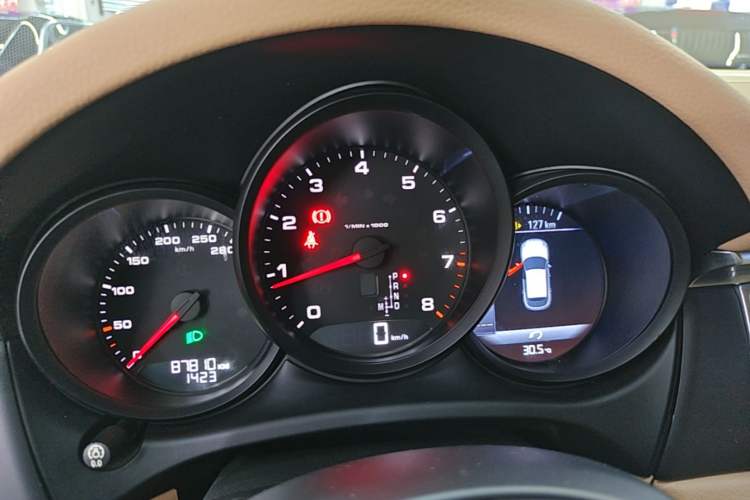 Used Porsche Macan 2016 Macan 2.0T Instrument Cluster