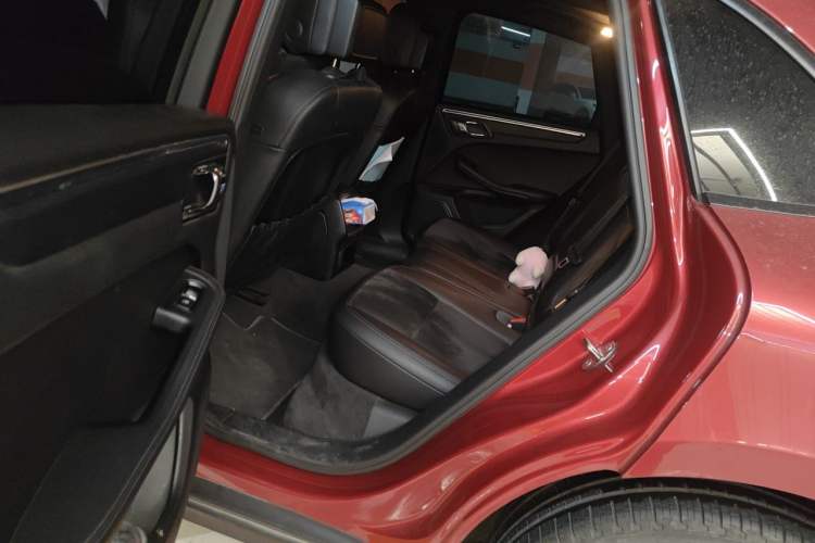 Used Porsche Macan 2016 Macan 2.0T Left Rear Seat