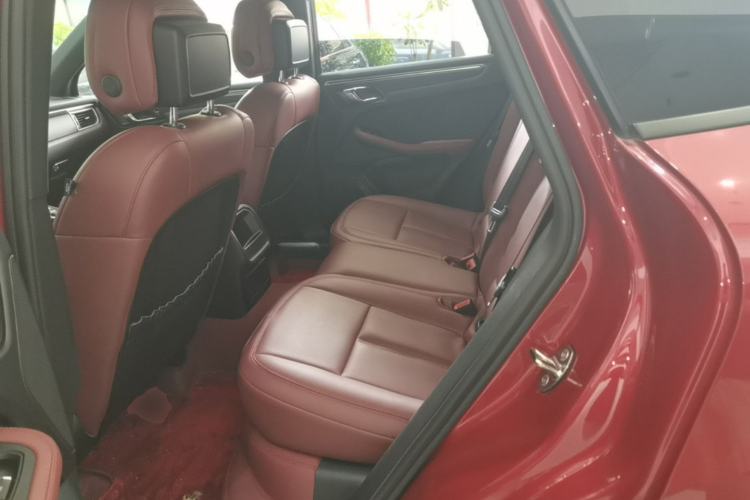 Used Porsche Macan 2016 Macan 2.0T Left Rear Seat
