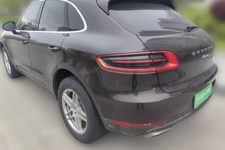 Used Porsche Macan 2016 Macan 2.0T Rear Left 45 Deg