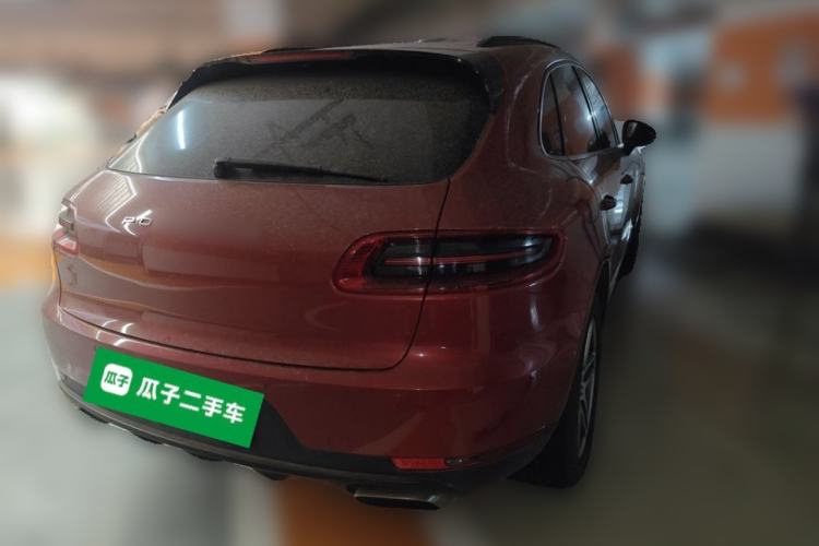 Used Porsche Macan 2016 Macan 2.0T Rear Right 45 Deg