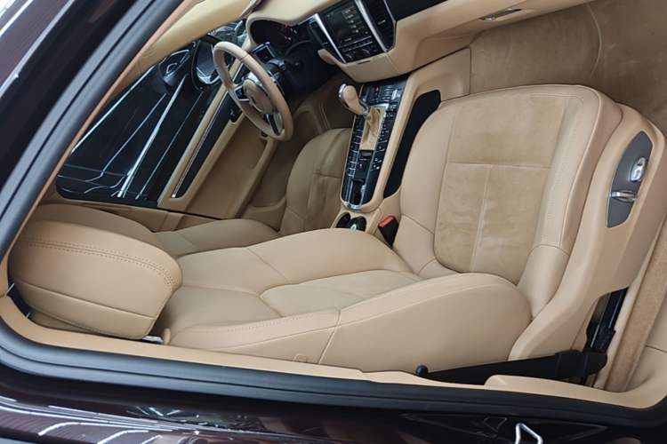 Used Porsche Macan 2016 Macan 2.0T Right Front Seat