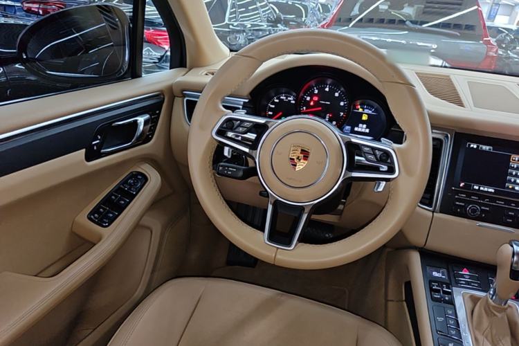 Used Porsche Macan 2016 Macan 2.0T Steering Wheel