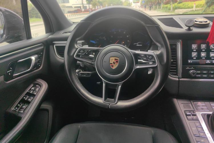 Used Porsche Macan 2016 Macan 2.0T Steering Wheel