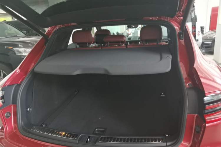 Used Porsche Macan 2016 Macan 2.0T Trunk