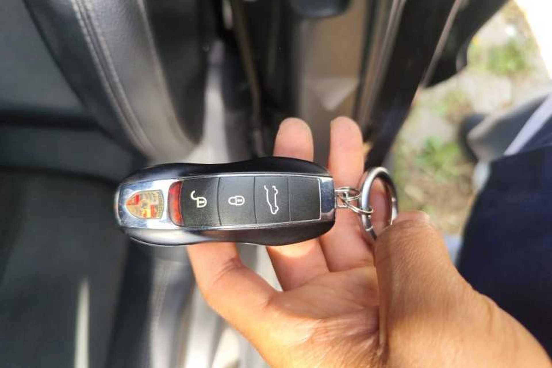 Used Porsche Macan 2016 Macan S 3.0T Vehicle Key