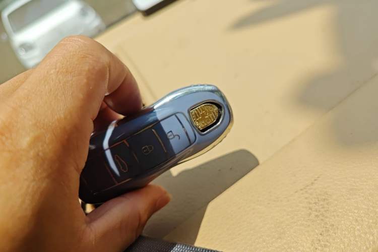 Used Porsche Macan 2016 Macan 2.0T Vehicle Key