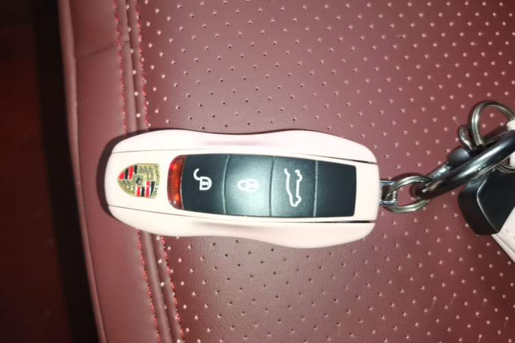 Used Porsche Macan 2016 Macan 2.0T Vehicle Key
