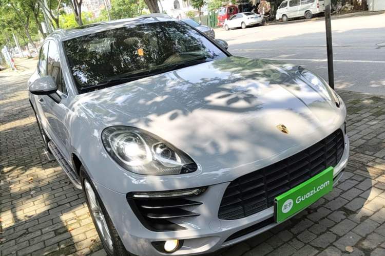 Used Porsche Macan 2016 Macan S 3.0T Front Right 45 Deg