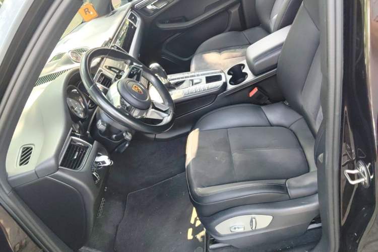 Used Porsche Macan 2016 Macan S 3.0T Left Front Seat