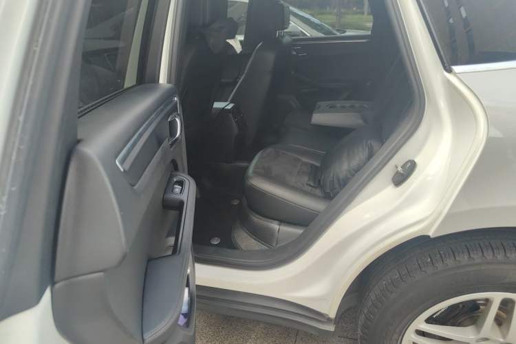 Used Porsche Macan 2016 Macan 2.0T Left Rear Seat