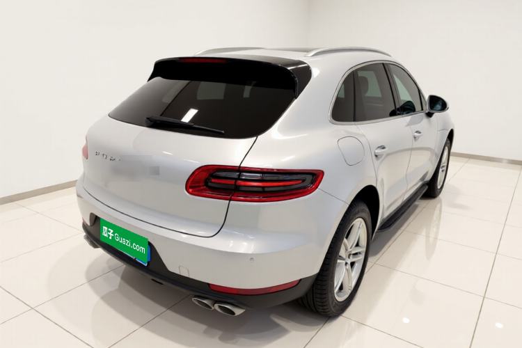 Used Porsche Macan 2016 Macan S 3.0T Rear Right 45 Deg
