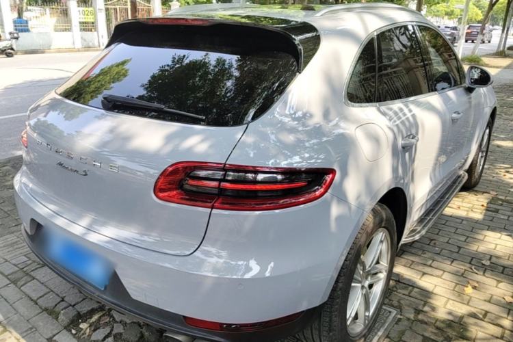 Used Porsche Macan 2016 Macan S 3.0T Rear Right 45 Deg