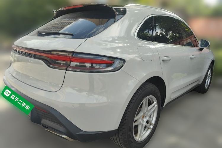 Used Porsche Macan 2016 Macan 2.0T Rear Right 45 Deg