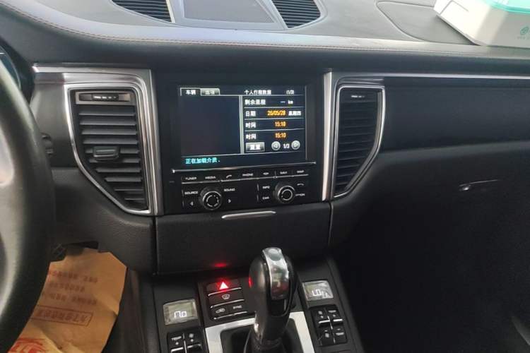 Used Porsche Macan 2016 Macan 2.0T Audio And AC Panel