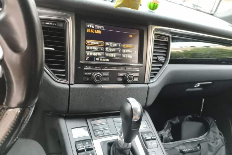 Used Porsche Macan 2016 Macan S 3.0T Audio And AC Panel
