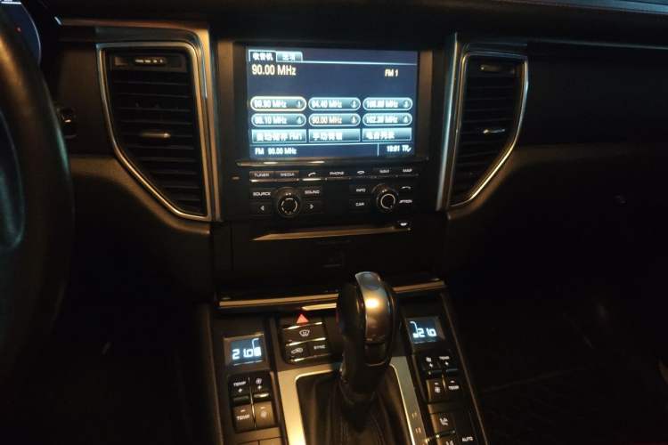 Used Porsche Macan 2016 Macan 2.0T Audio And AC Panel