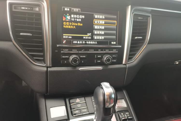 Used Porsche Macan 2016 Macan 2.0T Audio And AC Panel