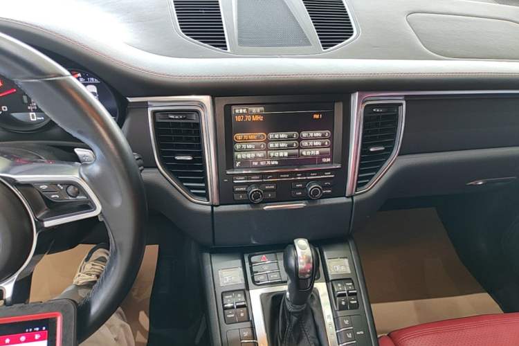 Used Porsche Macan 2016 Macan 2.0T Audio And AC Panel