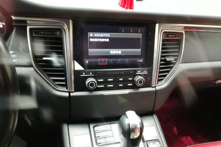 Used Porsche Macan  Audio And AC Panel