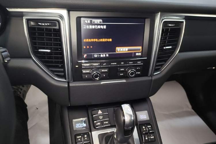 Used Porsche Macan 2016 Macan 2.0T Audio And AC Panel