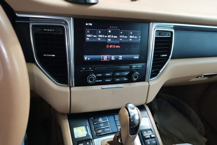 Used Porsche Macan 2016 Macan 2.0T Audio And AC Panel
