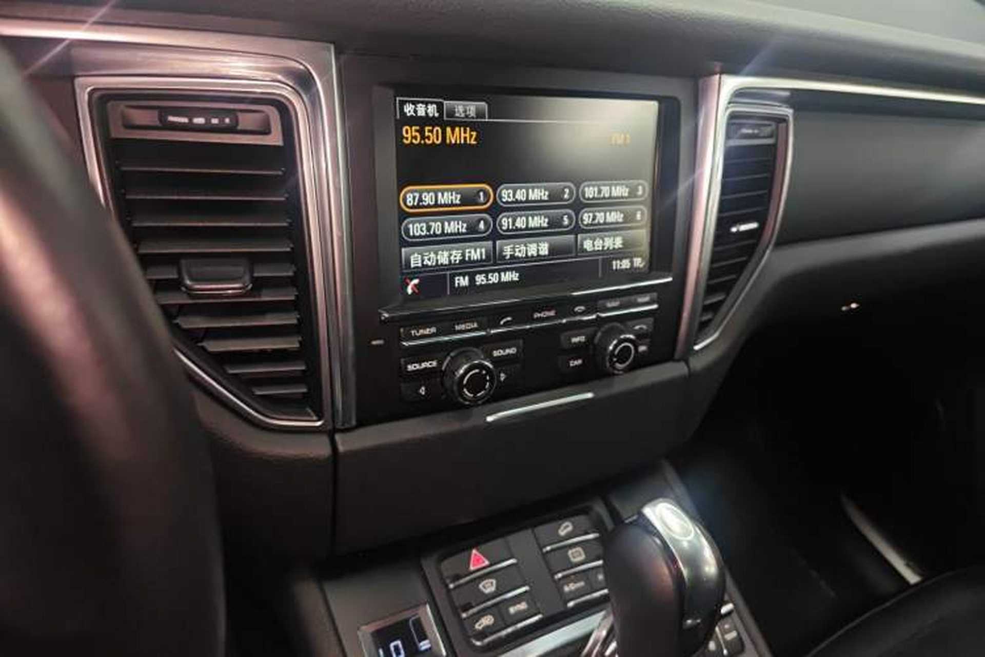 Used Porsche Macan 2016 Macan 2.0T Audio And AC Panel
