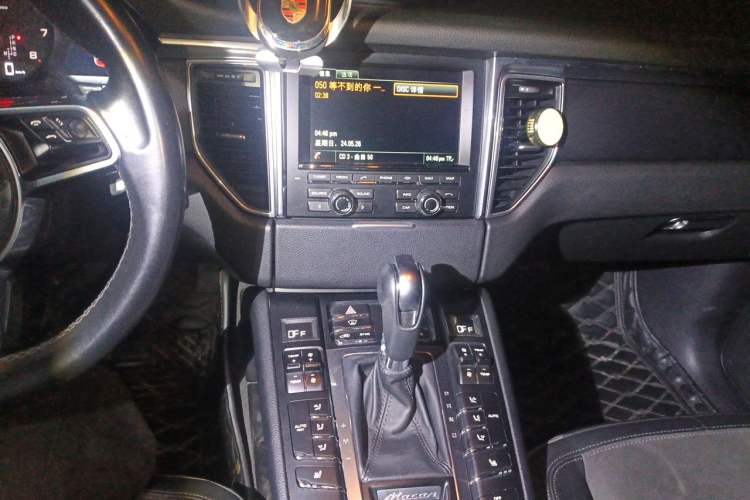 Used Porsche Macan 2016 Macan 2.0T Audio And AC Panel