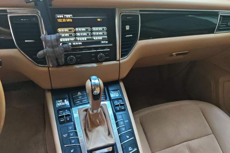 Used Porsche Macan 2016 Macan S 3.0T Audio And AC Panel