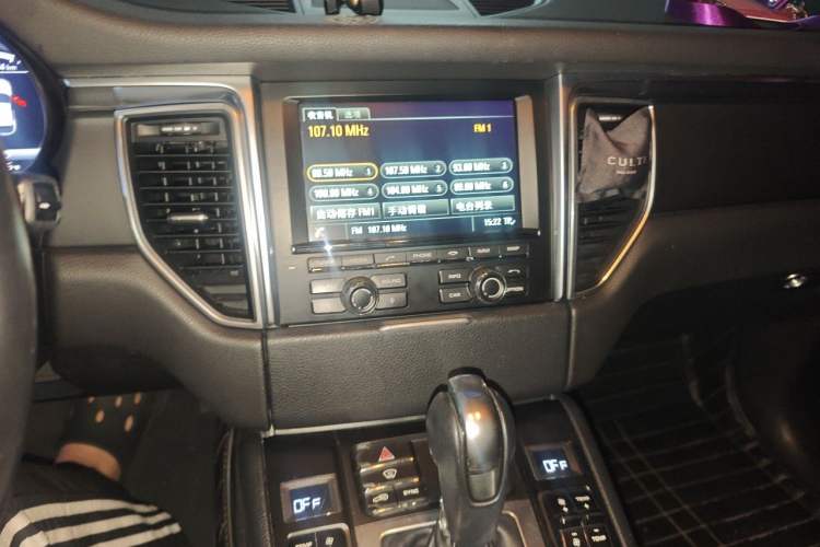 Used Porsche Macan 2016 Macan 2.0T Audio And AC Panel