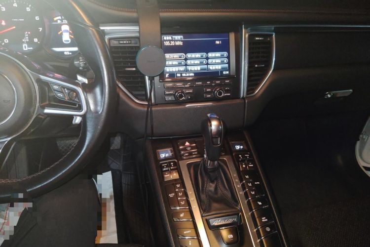 Used Porsche Macan 2016 Macan 2.0T Audio And AC Panel