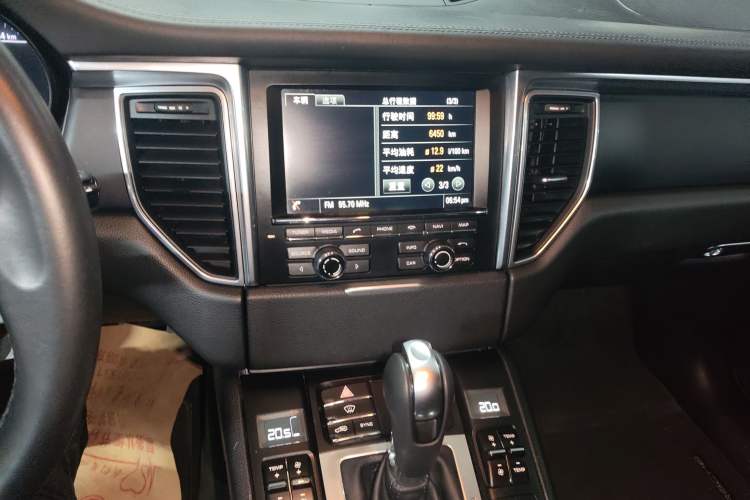 Used Porsche Macan 2016 Macan 2.0T Audio And AC Panel