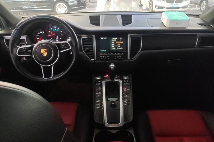 Used Porsche Macan 2016 Macan 2.0T Center Console