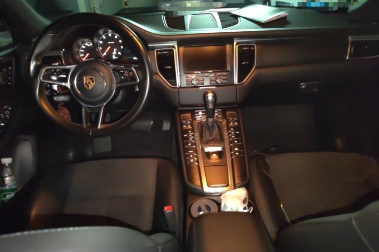 Used Porsche Macan 2016 Macan 2.0T Center Console