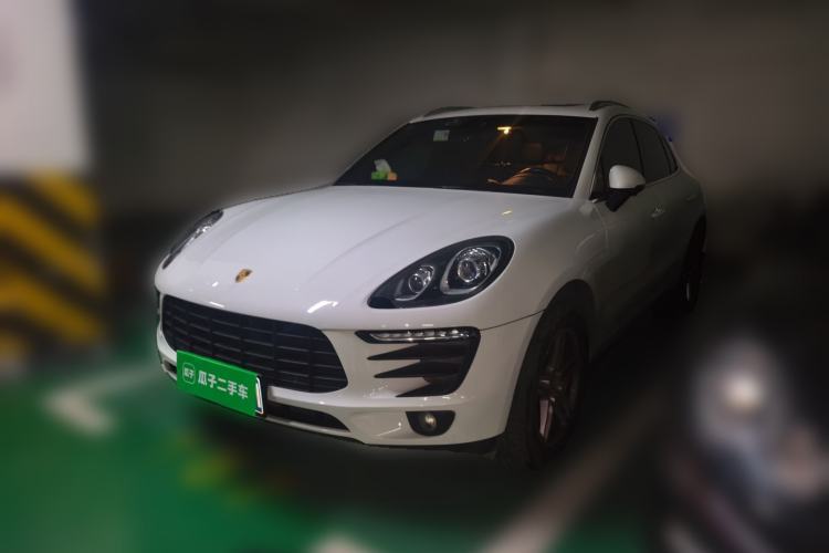 Używany Porsche Macan 2016 Macan 2.0T Guazi used car, China used car export, Used car for sale, Used cars, Cheapest cars for sale