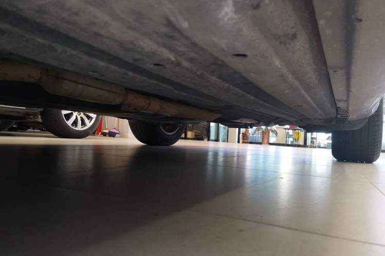 Used Porsche Macan 2016 Macan 2.0T Chassis Front Left